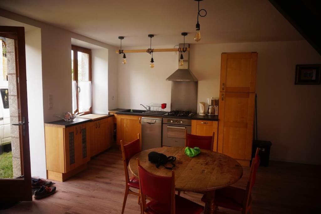 Belle Maison De Campagne Hénon Exteriör bild